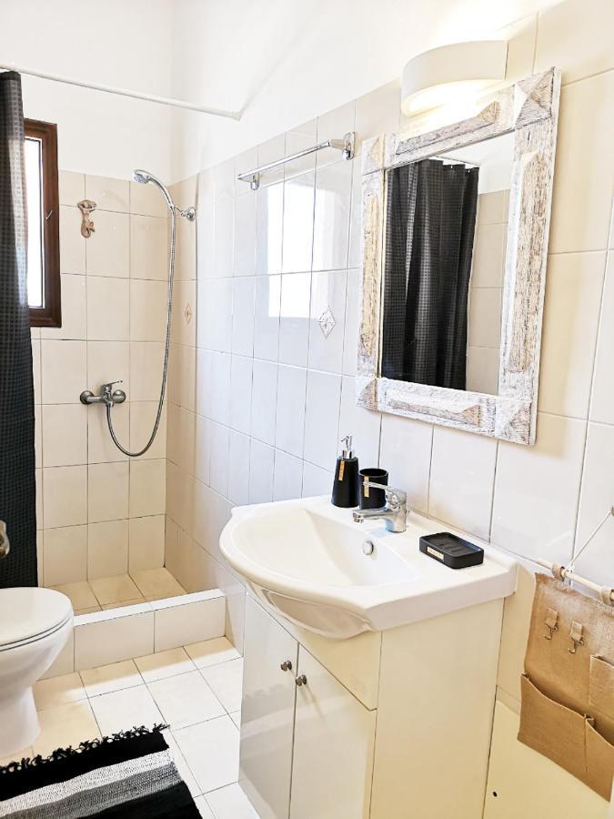 Villa Perissa Thira Ngoại thất bức ảnh